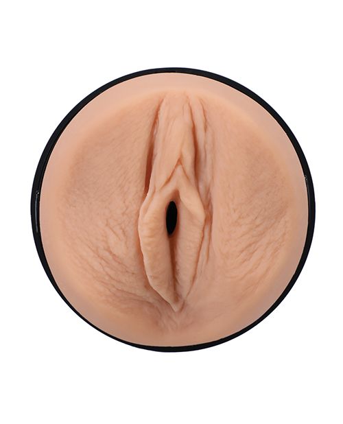 Main Squeeze Pussy Masturbator-Lexi Luna